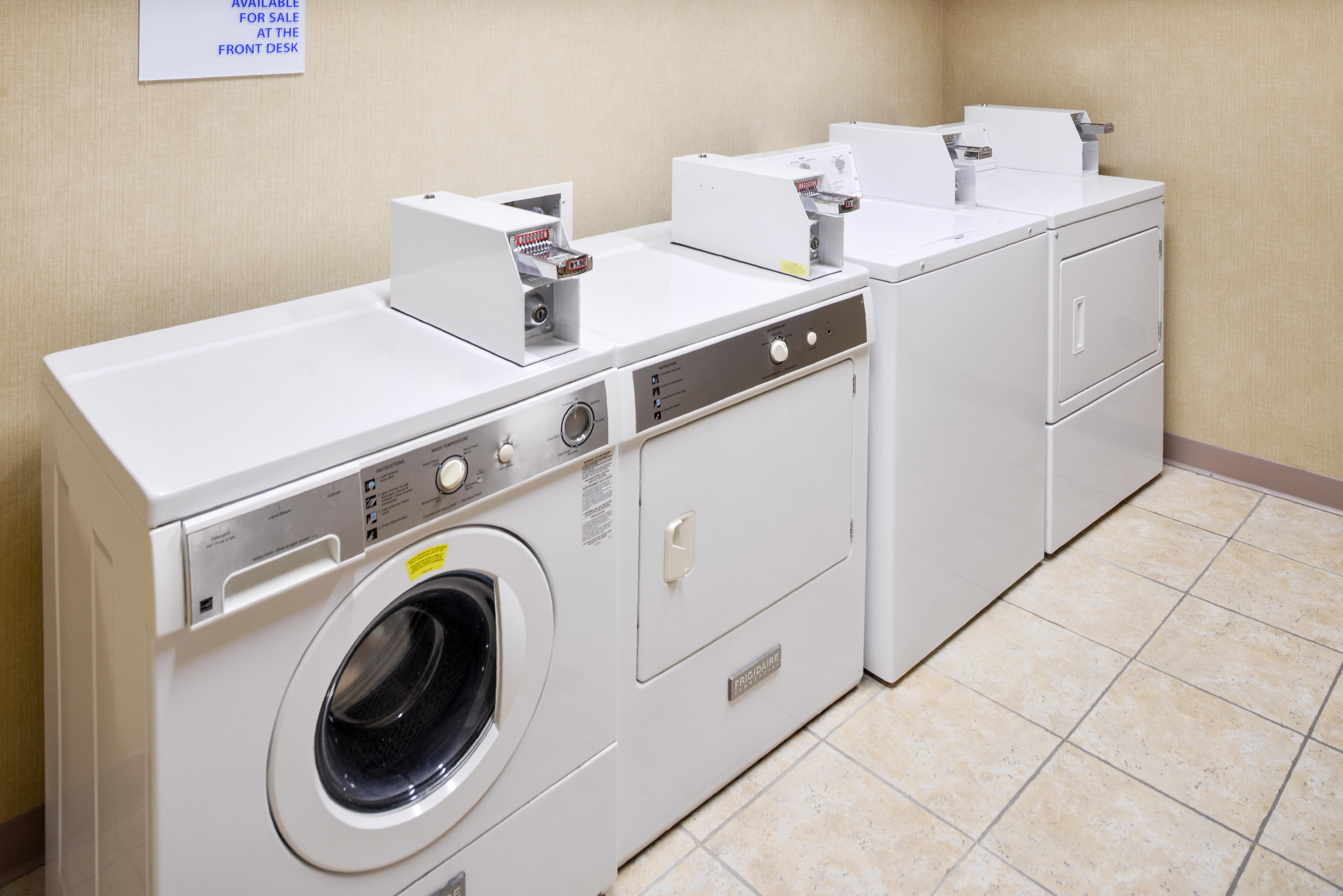 Holiday Inn Express Hotel & Suites Sioux Falls At Empire Mall By Ihg Εξωτερικό φωτογραφία