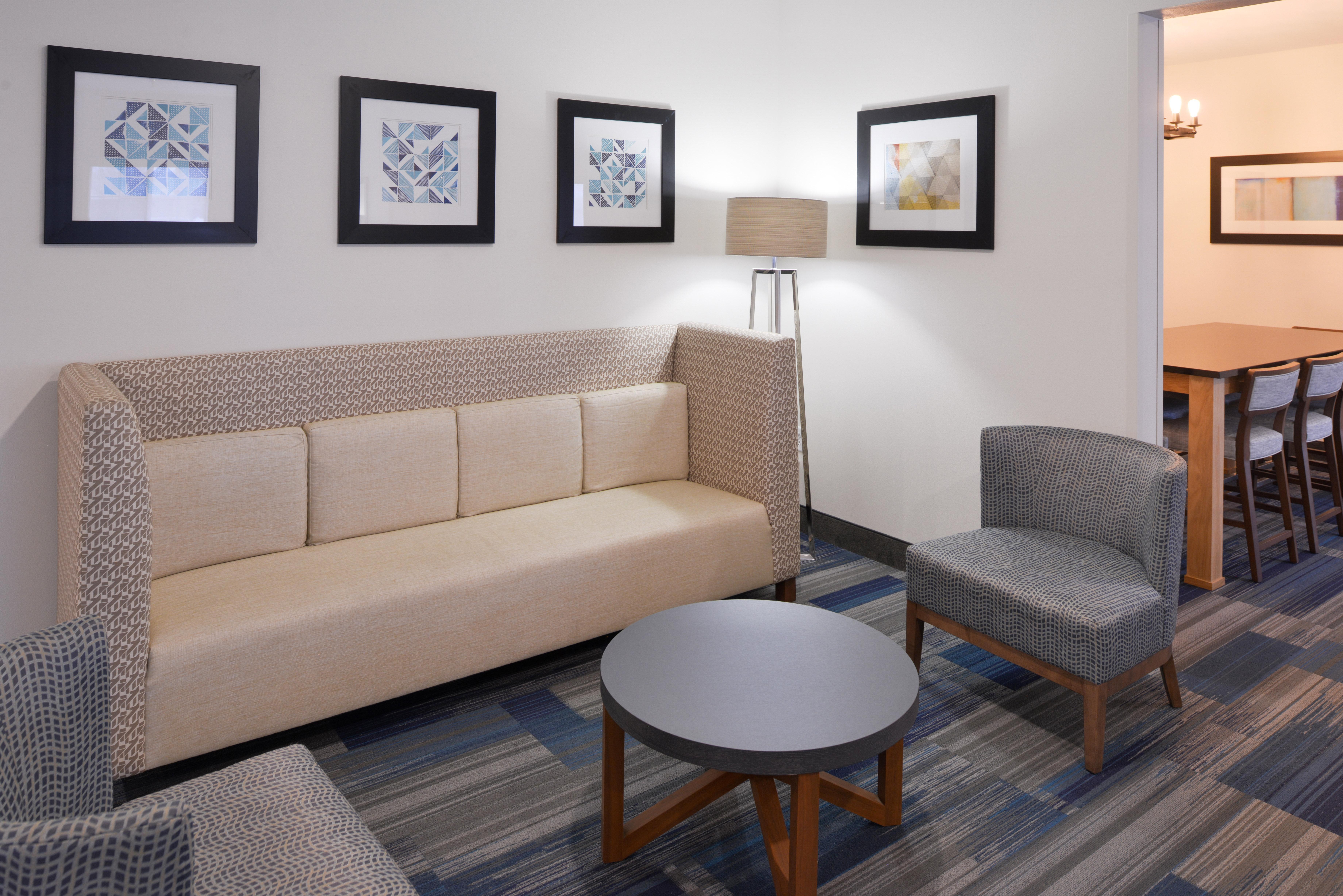 Holiday Inn Express Hotel & Suites Sioux Falls At Empire Mall By Ihg Εξωτερικό φωτογραφία